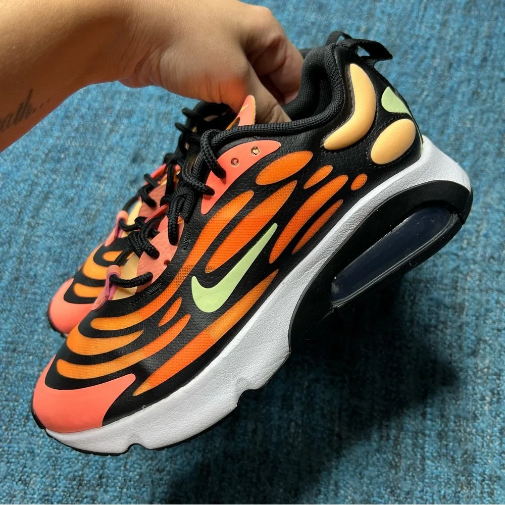 Nike Air Max Exosense Sneakers in Atomic Pink Black Womens Size 6 Athletic Shoes